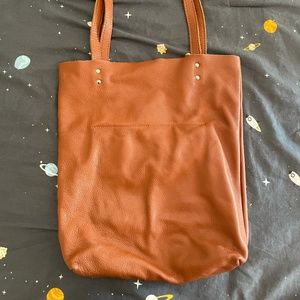 Camel leather tote bag
